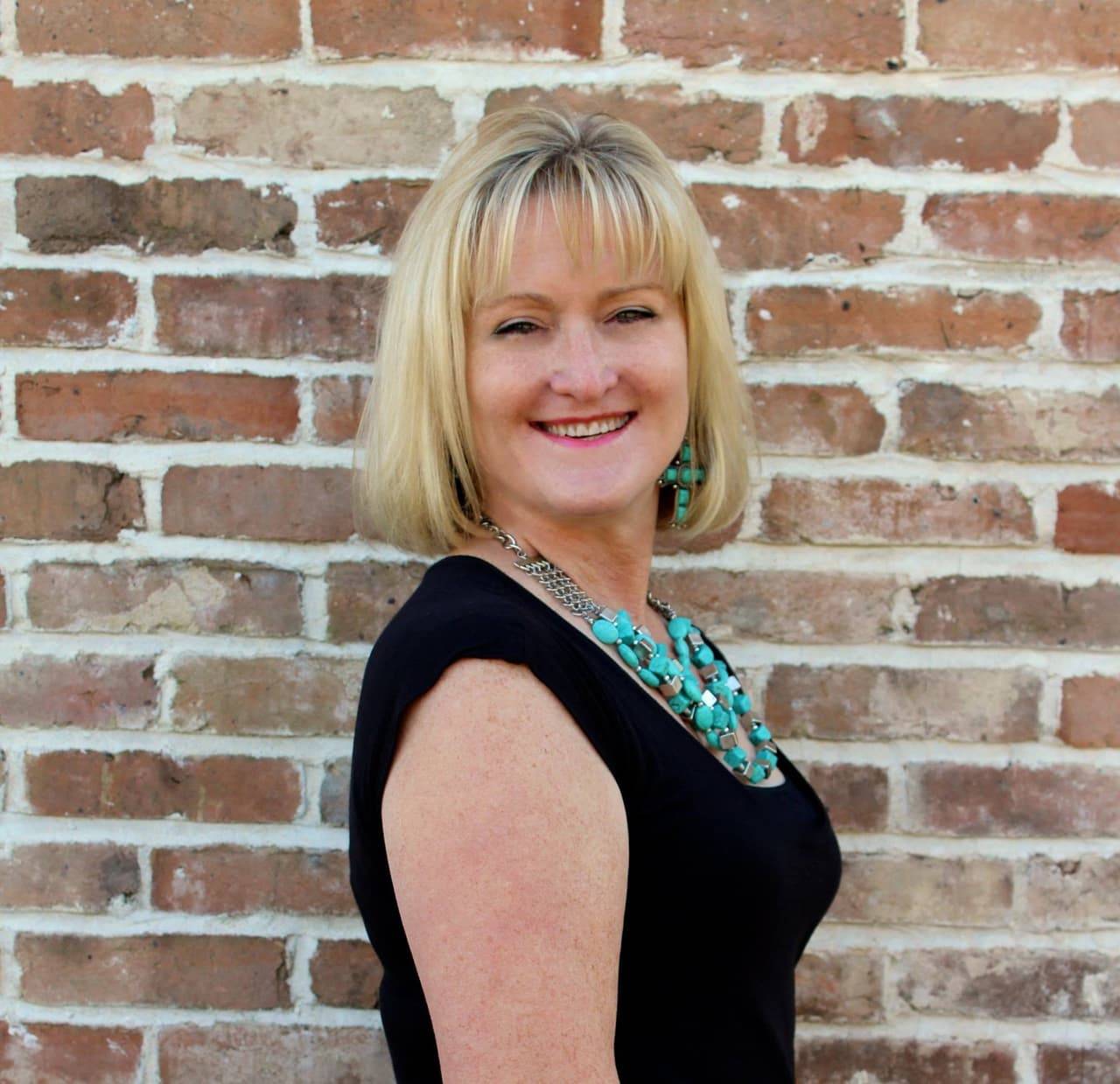 Portrait of Nancy Reeves, Owner & Enrolled Agent at Tax Express Huntsville
